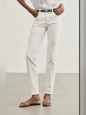 AYR The Stir White Mid Rise Straight Leg Jeans Size 32S